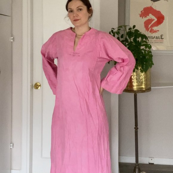 Vintage Pink Ceremonial Dress - Picture 13 of 15